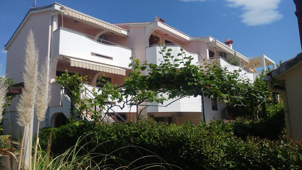 זאדאר Apartment Antisin מראה חיצוני תמונה